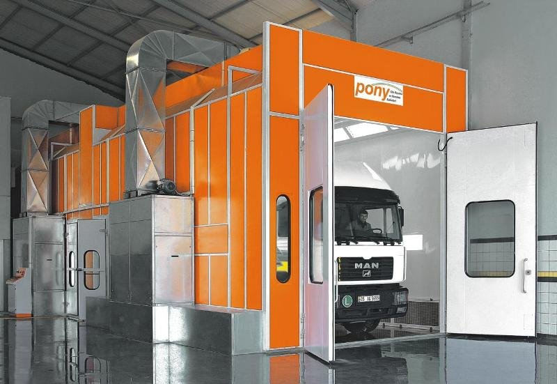 BUS TRUCK  PAINT BOOTH