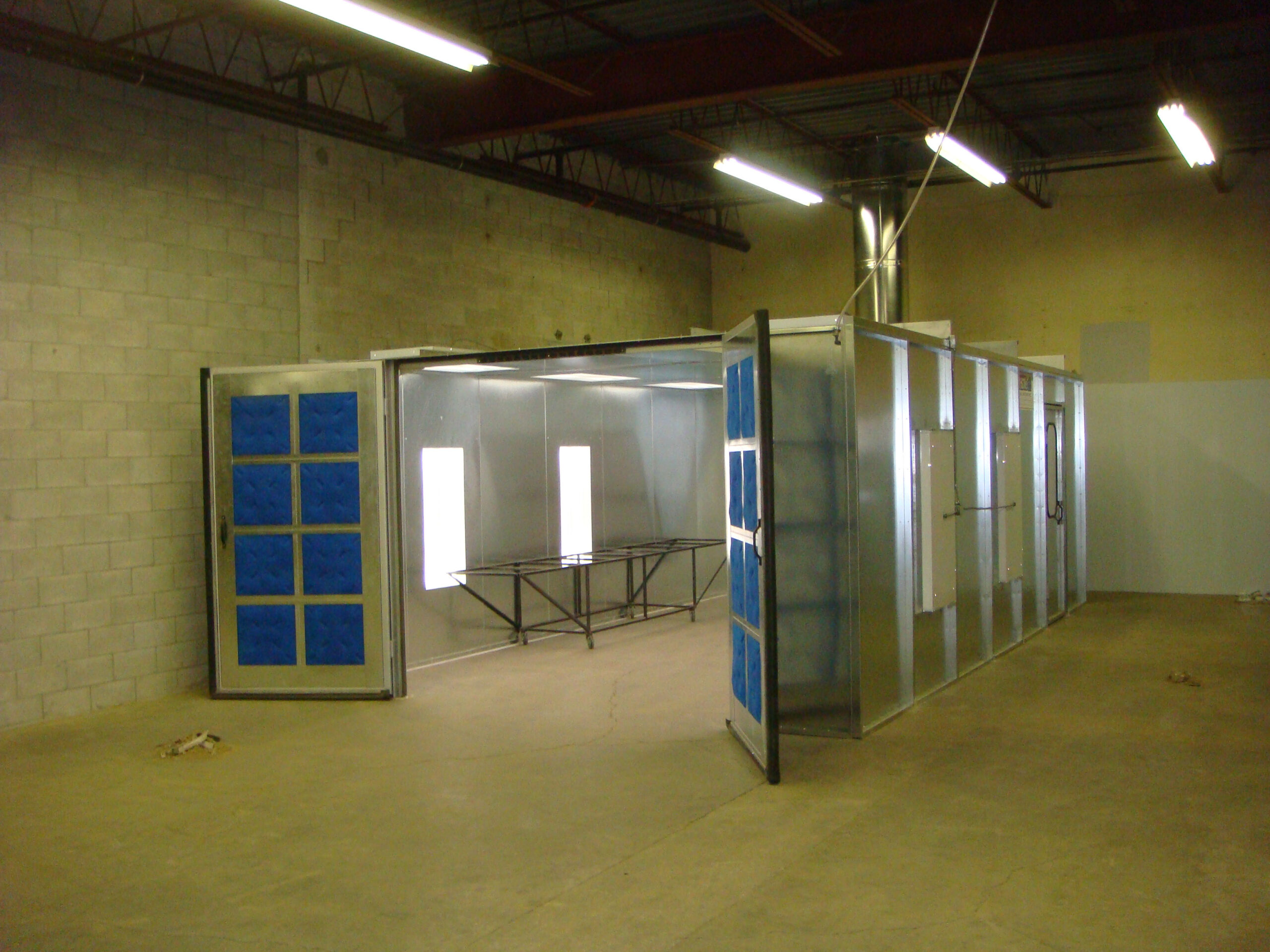 CROSS DRAFT PAINT SPRAY BOOTH